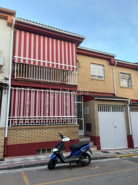 Foto 1f81369d-886d-4ca0-bd03-e5dca3e71ff0. Casa  en Atarfe