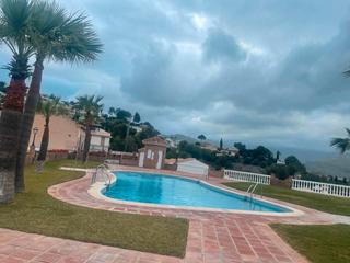 Casa adosada en Velilla - Velilla Taramay. Se vende casa en almuñecar
