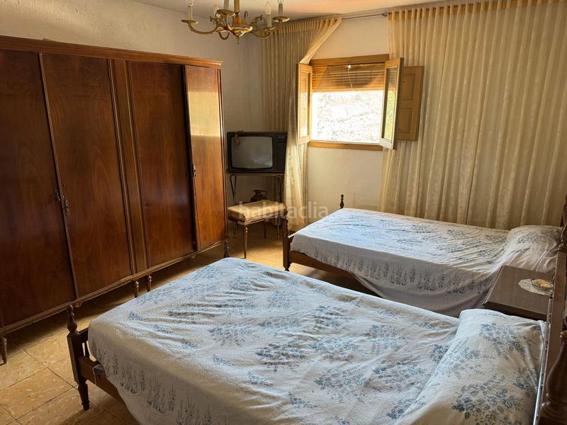 Foto 351c9c90-d6bb-4dab-a6b9-a9430cf07c5d. Casa en calle carretera 48 se vende casa en Otívar