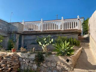 Chalet  Calle jardines. Casa en salobrea