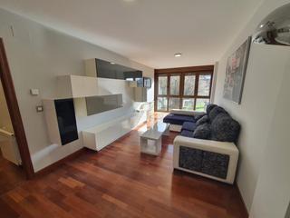 Miete Etagenwohnung  Santa maría de cayón - calle benito argenta. Vivienda en saron