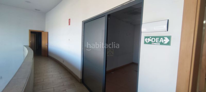Foto 786f944d-0201-4062-94c1-b1496ddb08ff. Alquiler nave industrial en c/ cesar llamazares 2 pl:00 pt:06 parcela e3 /ua-ae 77 2 nave industrial y centro empresarial de 2.650 m con parcela privada de 2.600 m 11.900 mes descripción excepcional nav en Santander