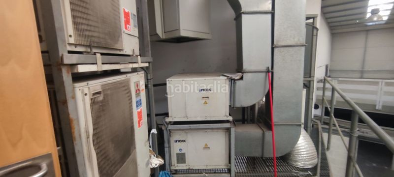 Foto 9f7bc5bc-fc8d-4af2-b2db-ad441d2efe94. Alquiler nave industrial en c/ cesar llamazares 2 pl:00 pt:06 parcela e3 /ua-ae 77 2 nave industrial y centro empresarial de 2.650 m con parcela privada de 2.600 m 11.900 mes descripción excepcional nav en Santander