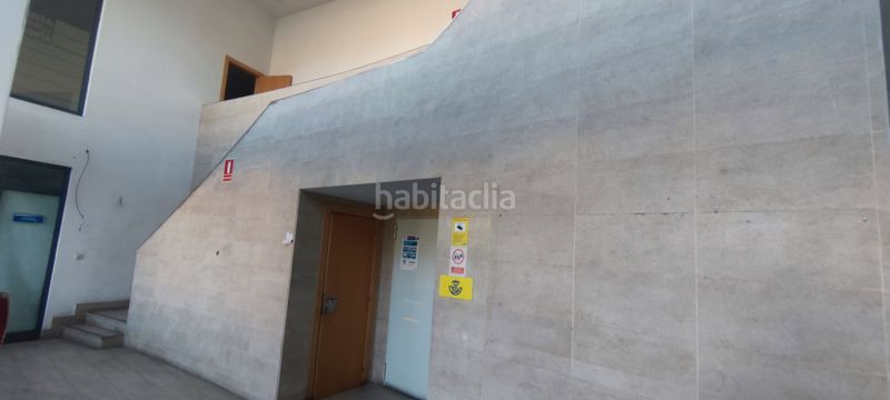 Foto b293aa96-1769-4961-8f60-db8e2c1b5ff3. Alquiler nave industrial en c/ cesar llamazares 2 pl:00 pt:06 parcela e3 /ua-ae 77 2 nave industrial y centro empresarial de 2.650 m con parcela privada de 2.600 m 11.900 mes descripción excepcional nav en Santander