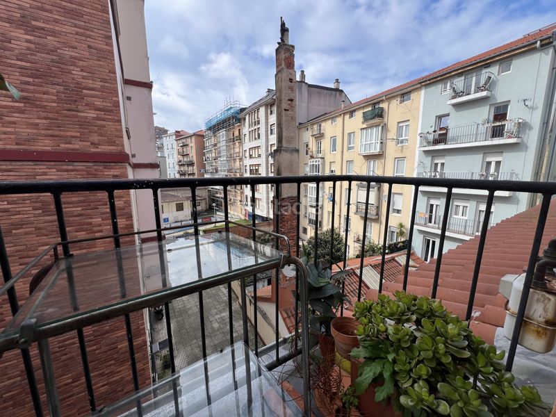 Foto 07bcf3e4-41c4-41de-8fc3-8ae6733eee6a. Àtic amb calefacció a Centro - Ayuntamiento Santander