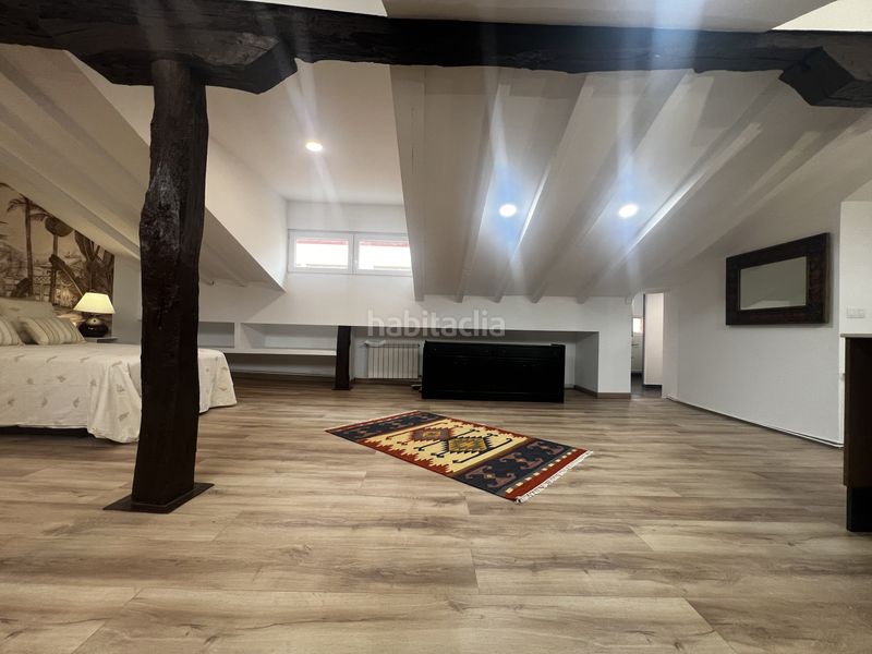 Foto 5d8ba331-1a0b-45bd-8178-679bd5782769. Àtic amb calefacció a Centro - Ayuntamiento Santander