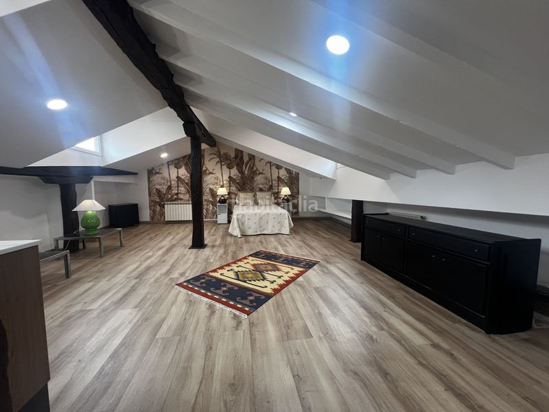 Foto 802399ad-deba-4e22-9c80-15f9e6f3fd8b. Àtic amb calefacció a Centro - Ayuntamiento Santander