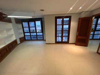 Lloguer Oficina a Centro. Buscas una oficina amplia y céntrica donde asentar tu empresa? r
