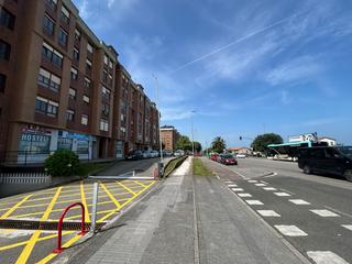Aparcament cotxe  Santander - avenida de los castros. Garaje en la avenida de los castros
