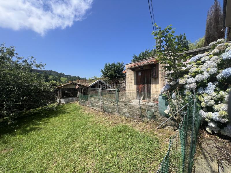 Foto 2b2e1f2d-7178-407f-b34a-2e6066420fa1. Casa se presenta una magnífica propiedad en venta, situada en un tranquilo rincón del encantadora escobedo municipio . esta e en Villafufre