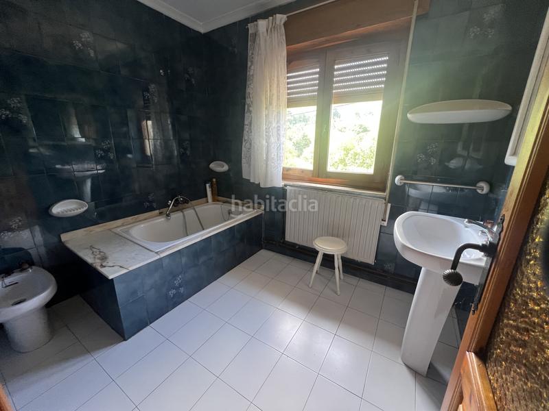 Foto 6ce18437-71ef-465d-aa9e-a83ea8ae3640. Casa se presenta una magnífica propiedad en venta, situada en un tranquilo rincón del encantadora escobedo municipio . esta e en Villafufre