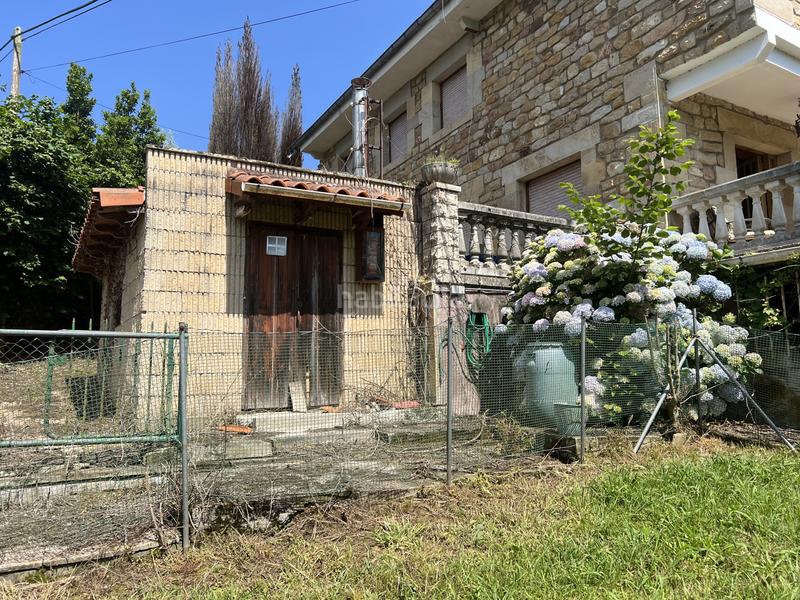 Foto a93b3b14-1fbf-4ed6-a542-4cc5260aa100. Casa se presenta una magnífica propiedad en venta, situada en un tranquilo rincón del encantadora escobedo municipio . esta e en Villafufre