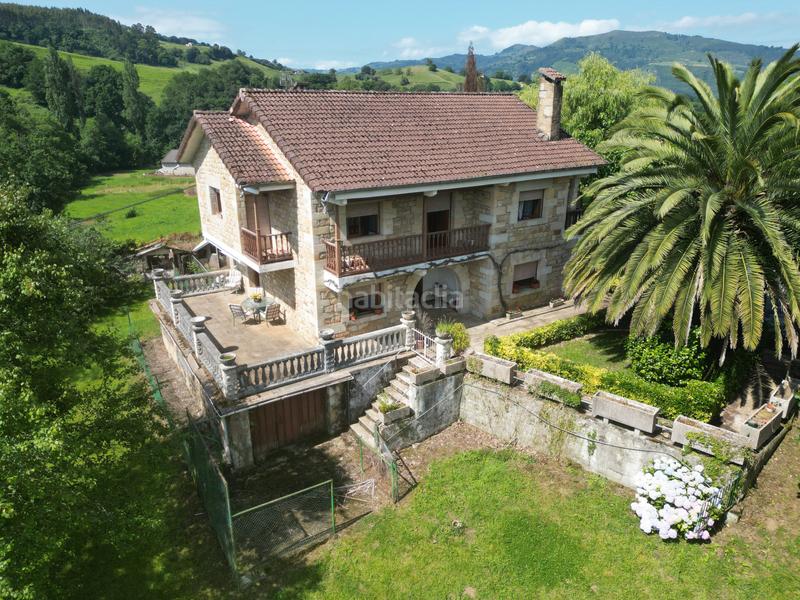 Foto b123f704-7080-4691-a07a-cd483e81ca03. Casa se presenta una magnífica propiedad en venta, situada en un tranquilo rincón del encantadora escobedo municipio . esta e en Villafufre