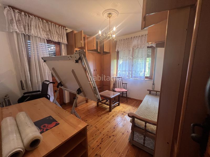 Foto b23d21e1-2e0a-4323-a16e-74198dbffbe6. Casa se presenta una magnífica propiedad en venta, situada en un tranquilo rincón del encantadora escobedo municipio . esta e en Villafufre