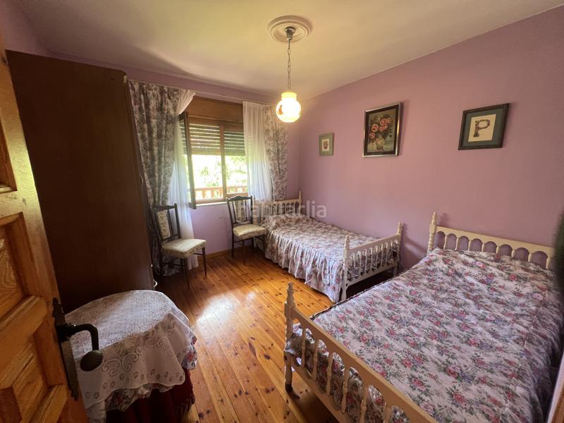 Foto c909ce7b-d520-46e1-901f-c09384fd79b2. Casa se presenta una magnífica propiedad en venta, situada en un tranquilo rincón del encantadora escobedo municipio . esta e en Villafufre
