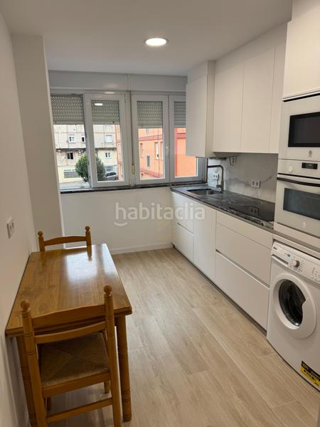 Foto b77e05e4-38e0-4c0f-9a48-2eabe0c38d29. Alquiler piso rentas y capitales presenta a continuacion estupenda vivienda , concretamente en la avenida de Los Castros frente al en Santander