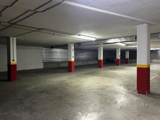 Parking coche  Peñacastillo - cl luciano malumbres. En venta exclusivo garaje situado en la localidad de peñacastill