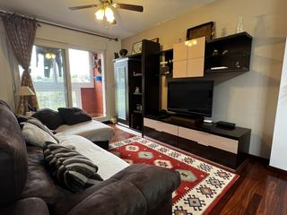 Appartement  Solares - cl los tilos. Presentamos una magnífica oportunidad para adquirir un excelente