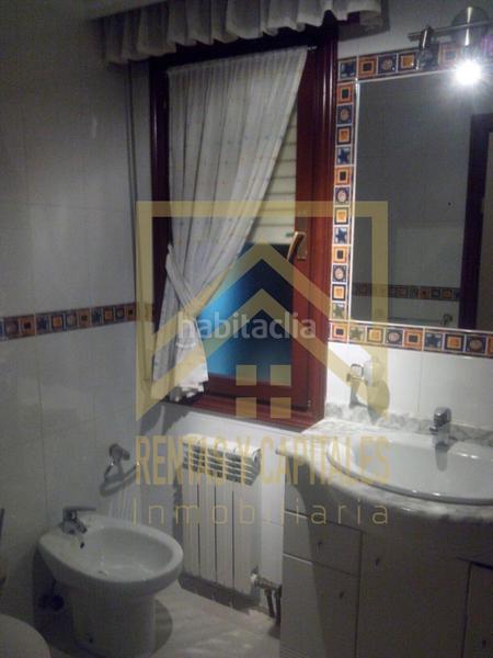 Foto eb64546c-d25e-4caa-96e8-dc261dfaf199. Lloguer pis amb calefacció aparcament a Centro - Ayuntamiento Santander