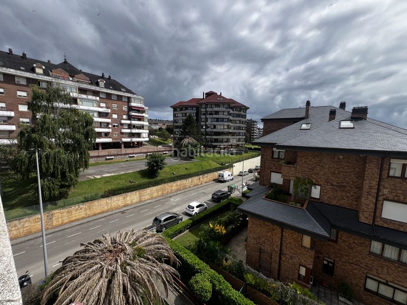 Foto 0e0b4246-d8a7-4d09-b920-bbb196b86a4b. Pis amb calefacció aparcament a Valdenoja Santander