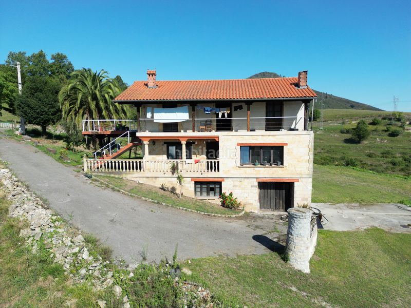 Foto 615487ef-3f14-4e68-aaf7-2044035c5bc8. Casa amb calefacció aparcament a Valdáliga