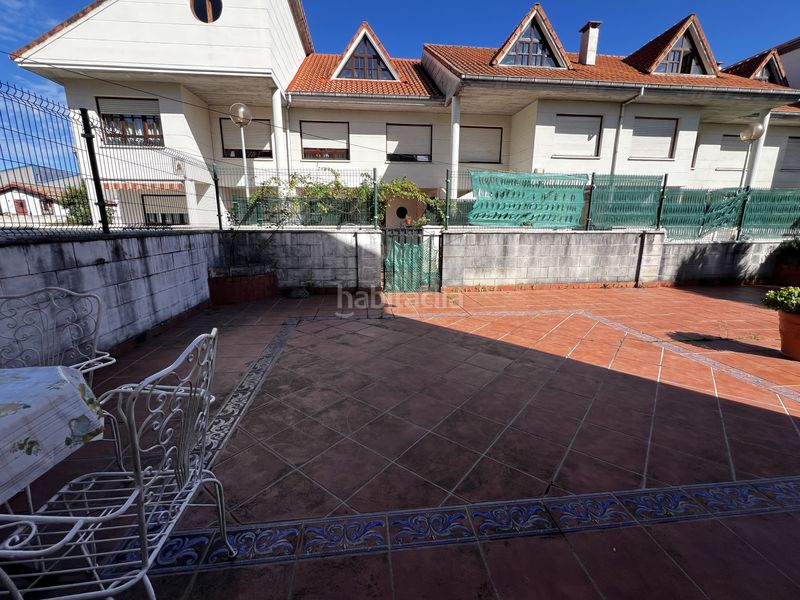 Foto 202505ae-d607-4858-b25d-dd60c36c5b6c. Casa adossada amb calefacció aparcament a Polanco