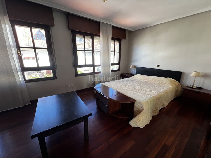 Foto 279852da-50bf-46d8-a86a-e27f84421b27. Casa adossada amb calefacció aparcament a Polanco
