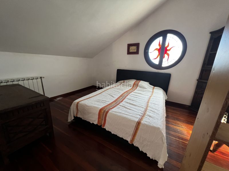 Foto a4c6e942-08f7-4d64-a311-e80e0ae9efc9. Casa adossada amb calefacció aparcament a Polanco