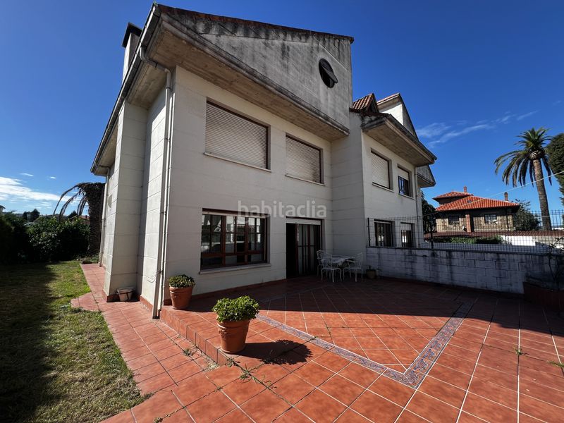 Foto e5b186ec-9fd9-455e-b3bf-c09a2527bcda. Casa adossada amb calefacció aparcament a Polanco