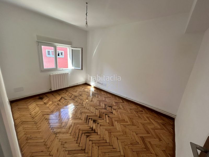 Foto 4aae327c-adf2-4657-b520-fdb6c147acf4. Alquiler piso vivienda en pinares en Los Castros Santander