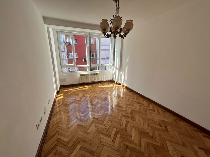 Foto 7a76425f-bd15-4250-bdee-bda046cf08c5. Alquiler piso vivienda en pinares en Los Castros Santander