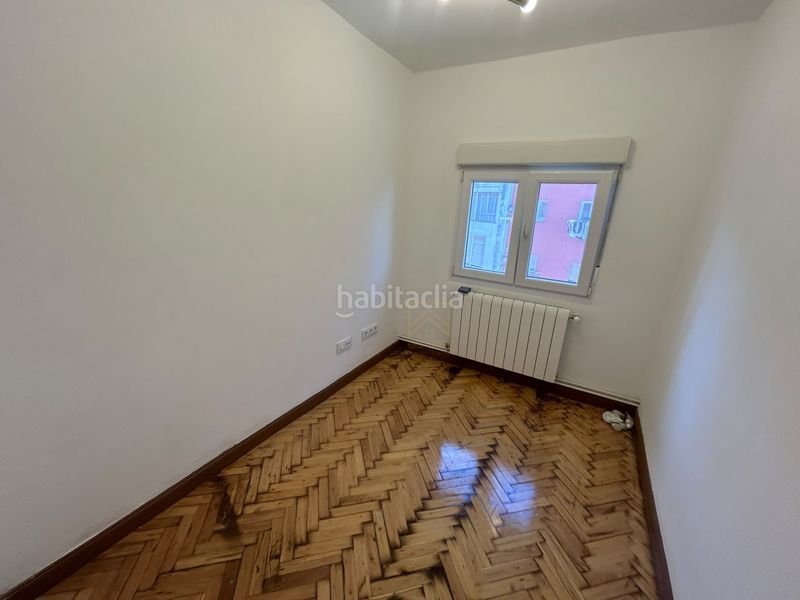 Foto d261b282-0537-4931-96d2-bc05a6f26a0c. Alquiler piso vivienda en pinares en Los Castros Santander