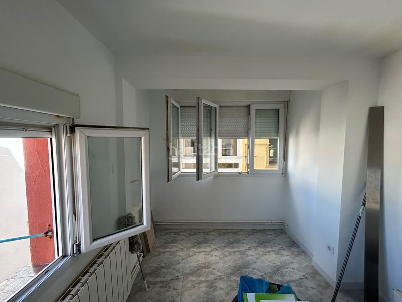 Foto f309254b-a4c1-411e-be14-f65d6321fcb0. Alquiler piso vivienda en pinares en Los Castros Santander