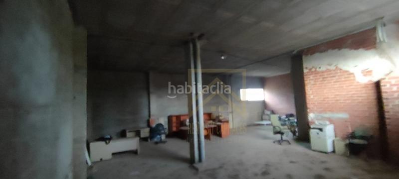 Foto 7b9afeab-ecb0-4ea1-80b4-d7f07106d3e6. Location local commercial dans Entrambasaguas