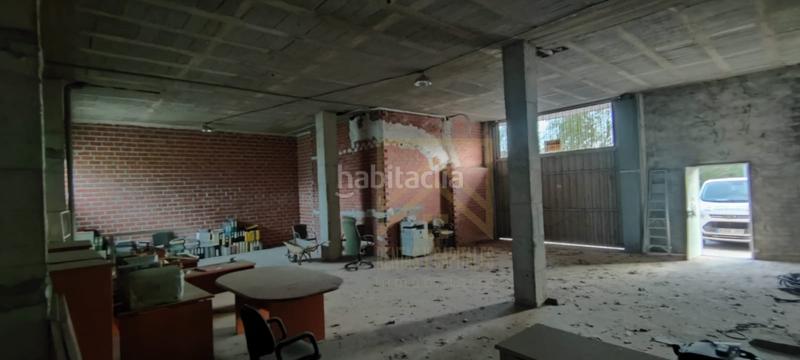 Foto ba5adfef-2419-44a7-a5c8-b0b2bd50bbb2. Location local commercial dans Entrambasaguas