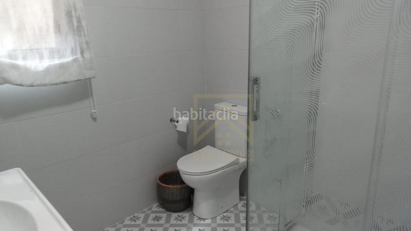 Foto 25c07aa9-67ff-40e4-ba84-3344bbba7639. Rent flat with heating parking in Entrambasaguas