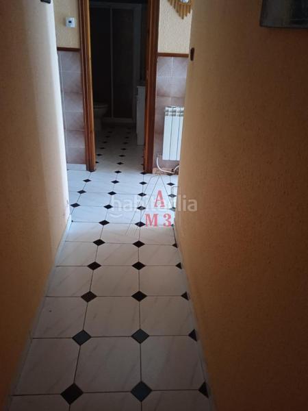 Foto 15a89e46-e393-4fbf-abc2-4e5c43e777e6. Haus mit heizung parking in Luyego