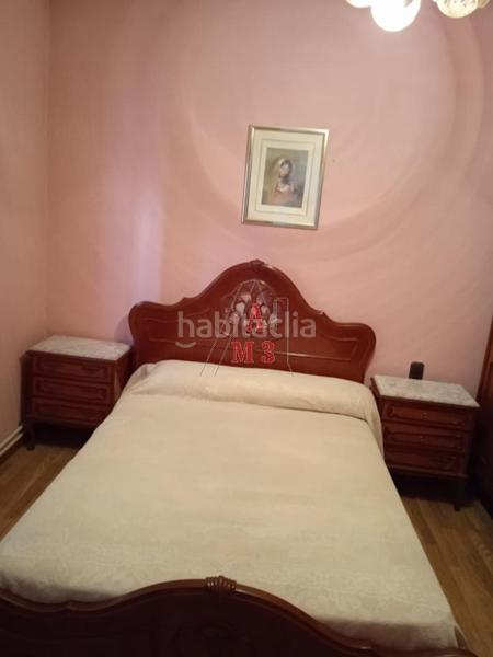 Foto 236ebdd0-d035-43d1-a0b8-b03c7ec5365f. Haus mit heizung parking in Luyego