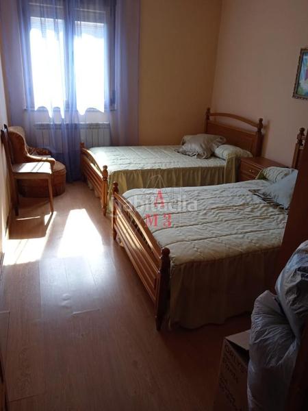 Foto 8bbd2c19-410b-4378-ac6e-267acd9a7866. Haus mit heizung parking in Luyego