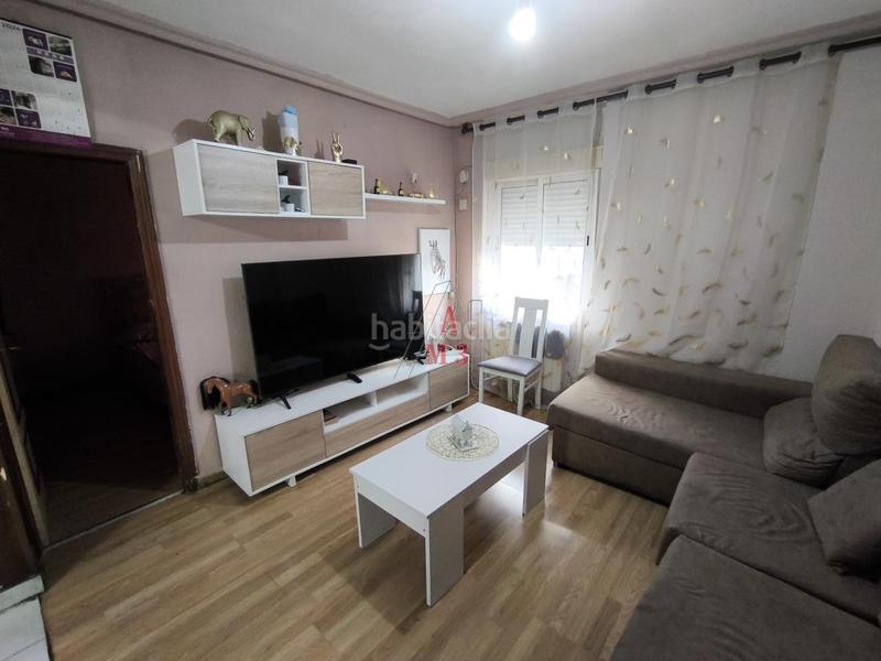 Foto c97e6fe6-a846-4763-a9f0-a0f450f6ec60. Flat with heating parking in Crucero León