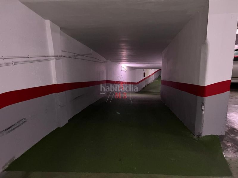 Foto ee251181-2756-4068-9a9d-7277c4fa378e. Parking coche en San Mamés - La Palomera León