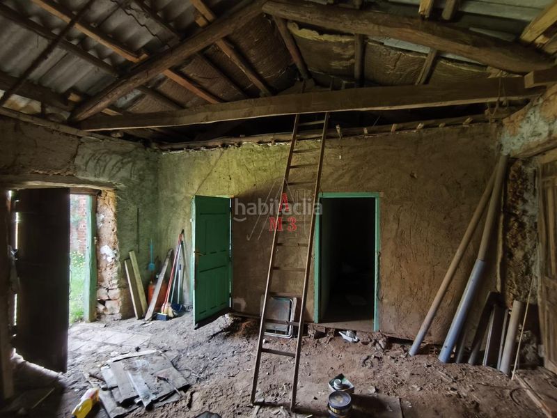 Foto 15a5de4d-b515-4c71-83cf-65a08f36a84a. Casa amb aparcament a Villamejil