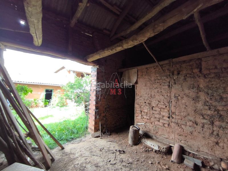Foto 1760defb-8912-41e1-8ce1-2211e0466ef5. Casa amb aparcament a Villamejil