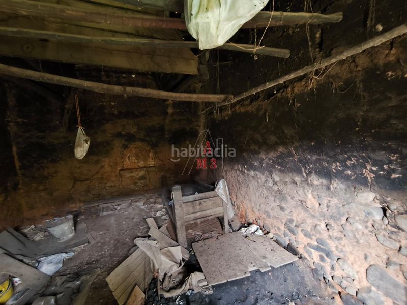 Foto 3f656b90-83b2-4a4d-ba4e-17cb35063dfc. Casa amb aparcament a Villamejil