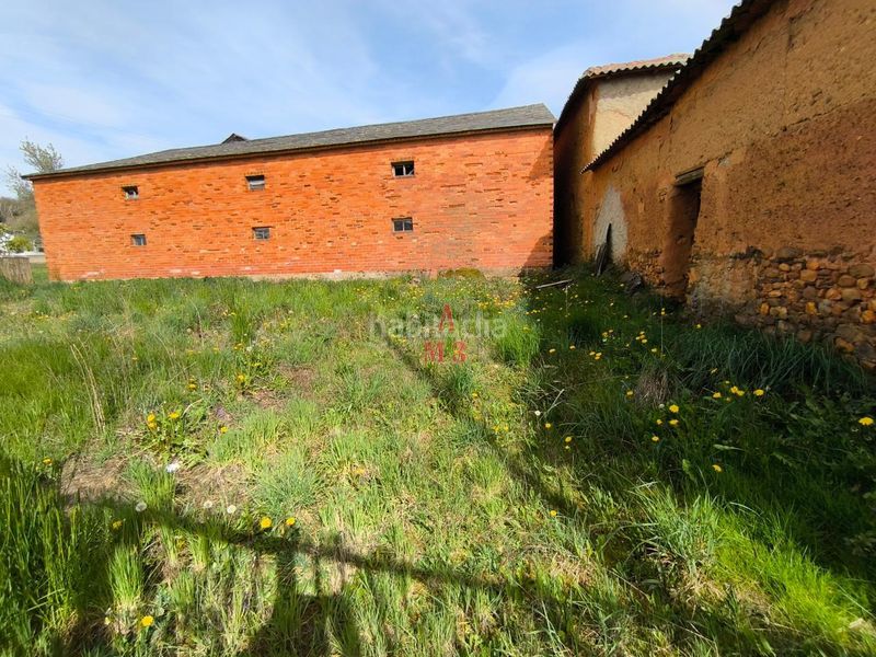 Foto 495e9af0-30bc-4fbc-a9a6-b03ff03d3e04. Casa amb aparcament a Villamejil