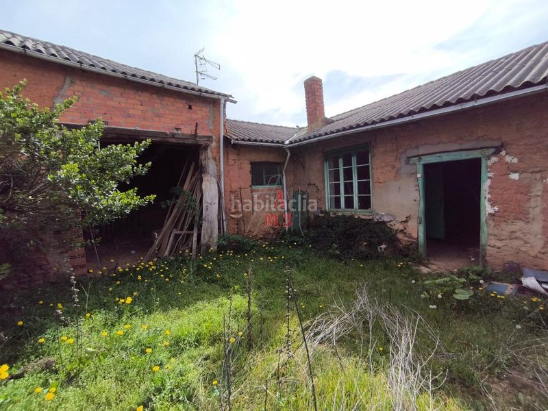 Foto 6144a9fd-d19b-494e-9e8f-8dcea7322409. Casa amb aparcament a Villamejil