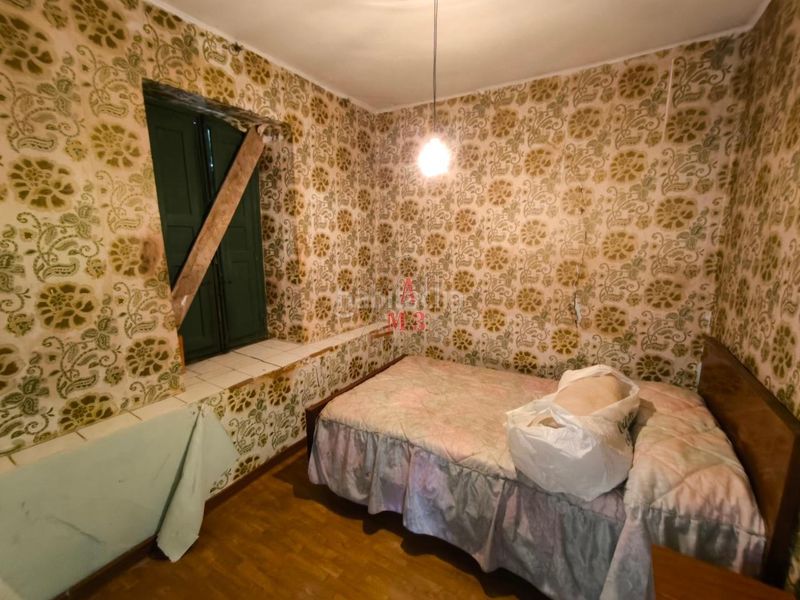 Foto 820dae2a-ac55-423f-9635-8093bb54ffb8. Casa amb aparcament a Villamejil