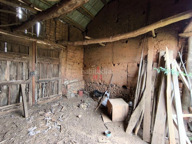 Foto a1151f09-6998-4aad-83e5-67cb12a38f28. Casa amb aparcament a Villamejil