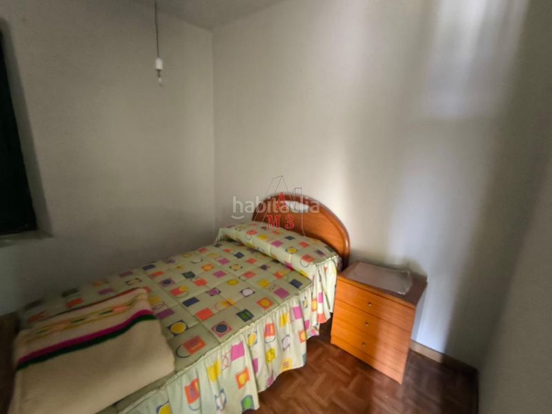 Foto abfd7911-79b0-42f1-af78-78c8e905f31e. Casa amb aparcament a Villamejil
