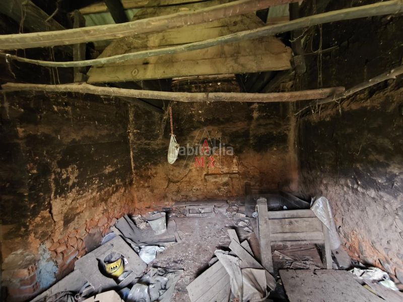 Foto b36927b8-3644-4ebe-8ac6-0cf53d7029bc. Casa amb aparcament a Villamejil